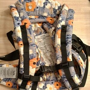 Tula Explore Carrier French Marigold